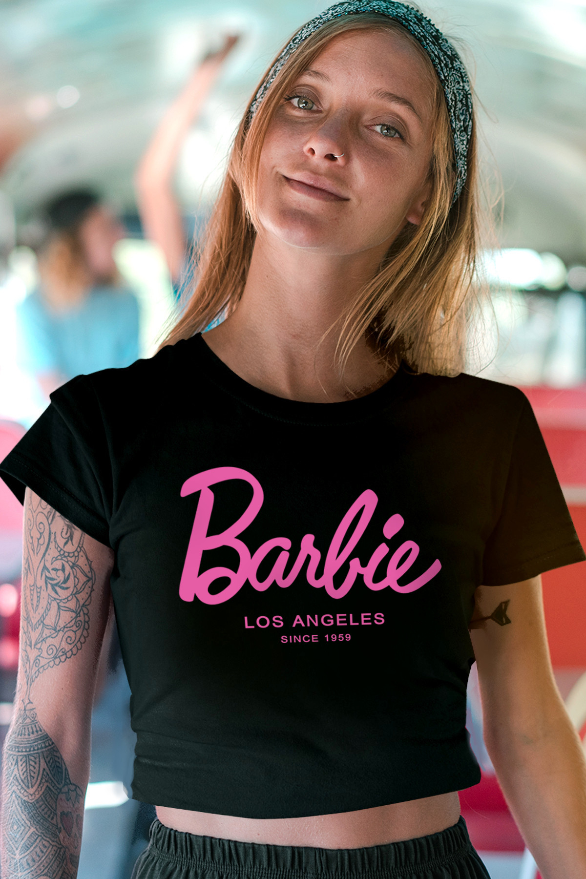 Barbie Siyah Kısa, Kesik Crop Top Kadın T-shirt
