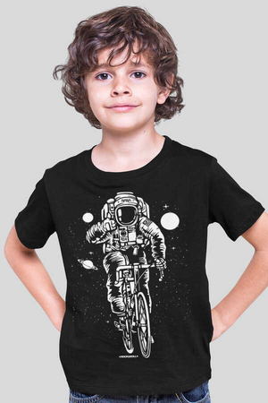  - Bisikletli Astronot Kısa Kollu Siyah Çocuk Tişört