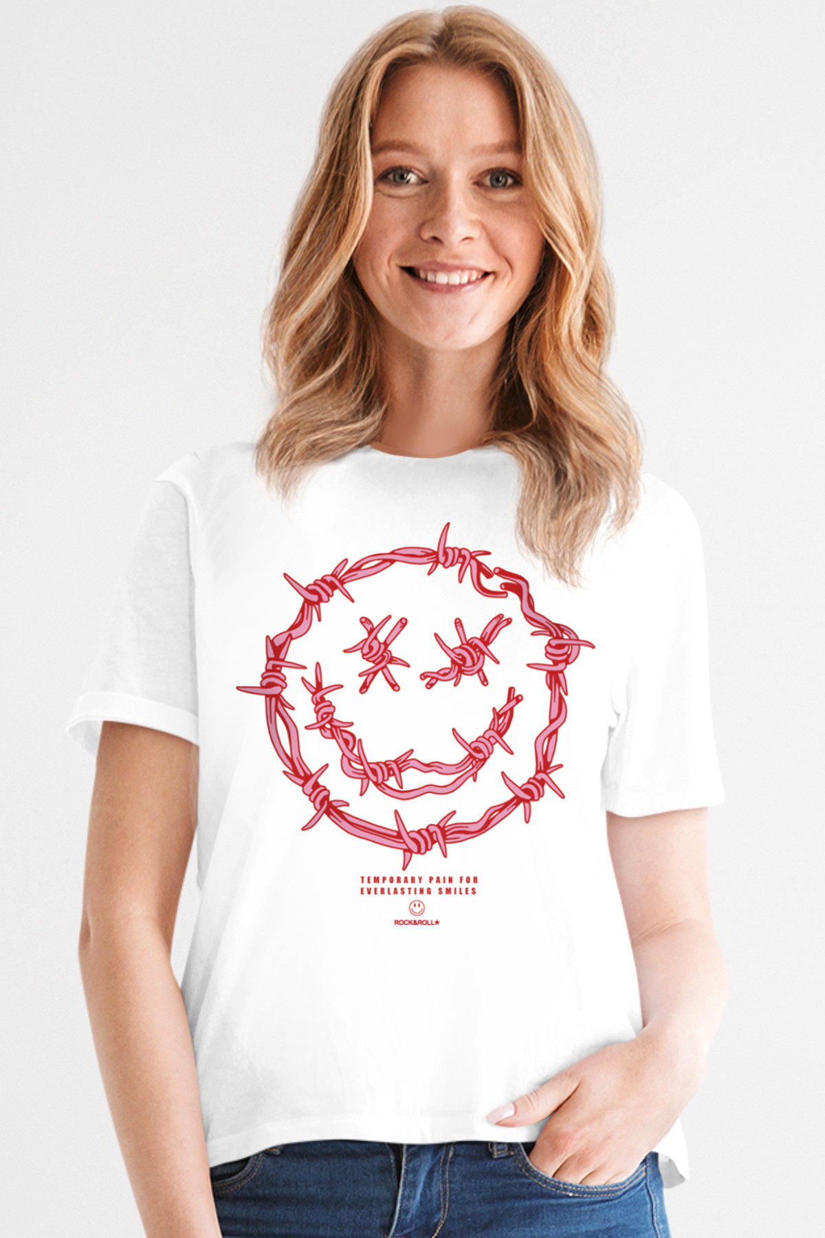 Dikenli Yüz Beyaz Kısa Kollu Kadın T-shirt