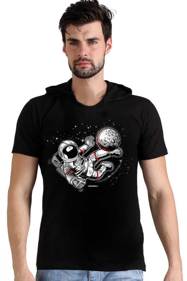 Futbolcu Astronot Siyah Kapşonlu Kısa Kollu Erkek T-shirt