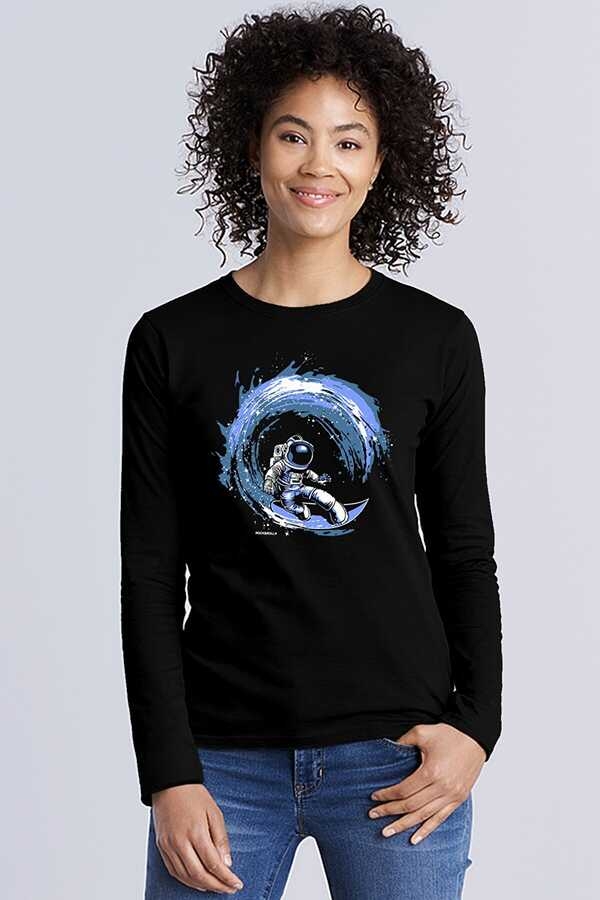 Galaktik Sörfçü Siyah Bisiklet Yaka Uzun Kollu Penye Kadın T-shirt