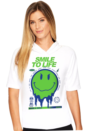  - Hayata Gülümse Beyaz Kapşonlu Kısa Kollu Kadın T-shirt