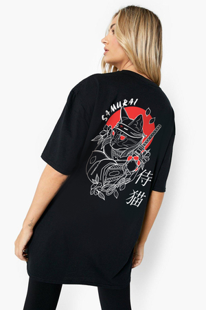  - Kedi Samuray Siyah Kısa Kollu Arka Baskılı Kadın Oversize T-shirt