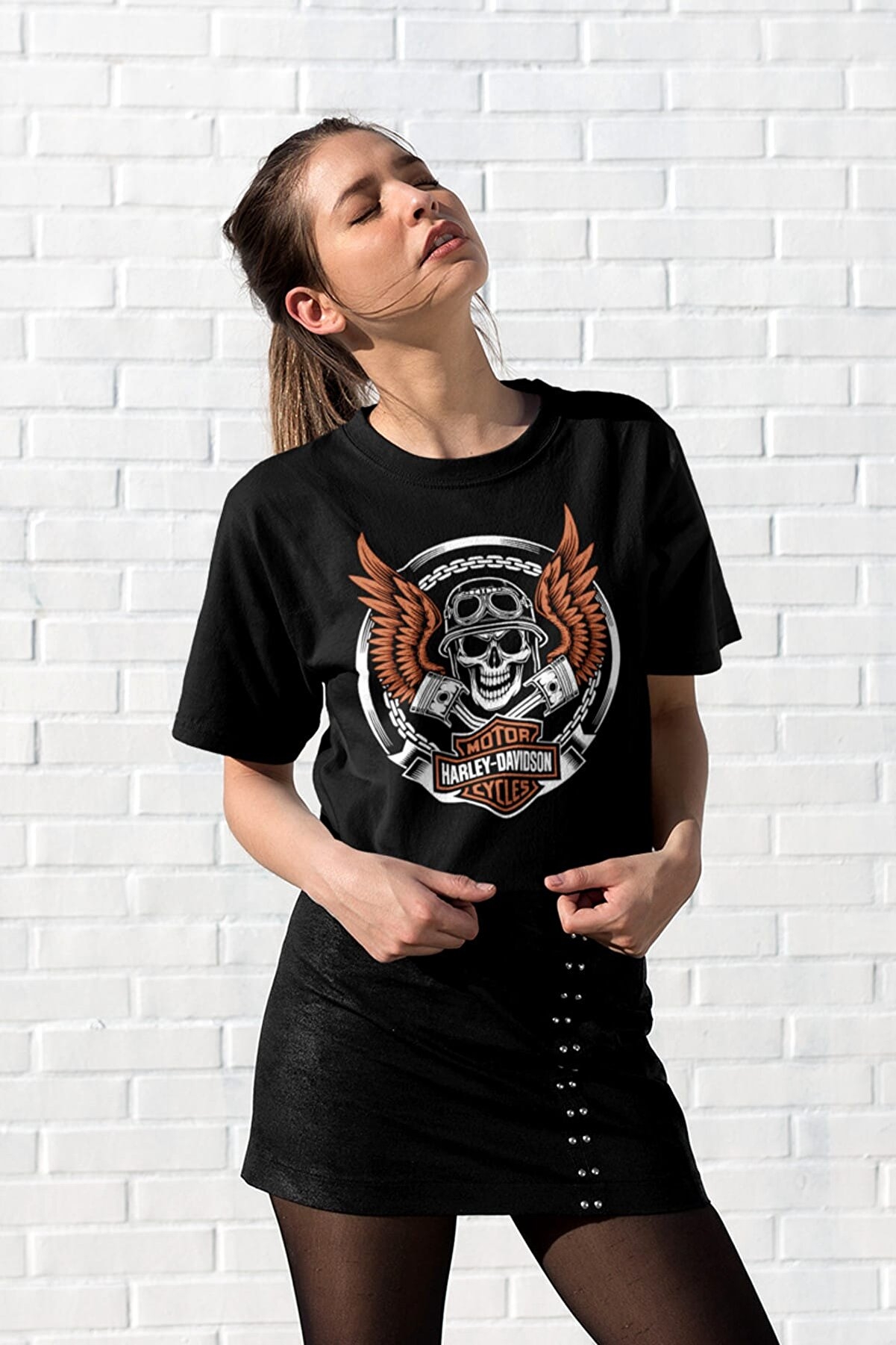 Motorcu Kurukafa Kısa Kollu Siyah Kadın T-shirt