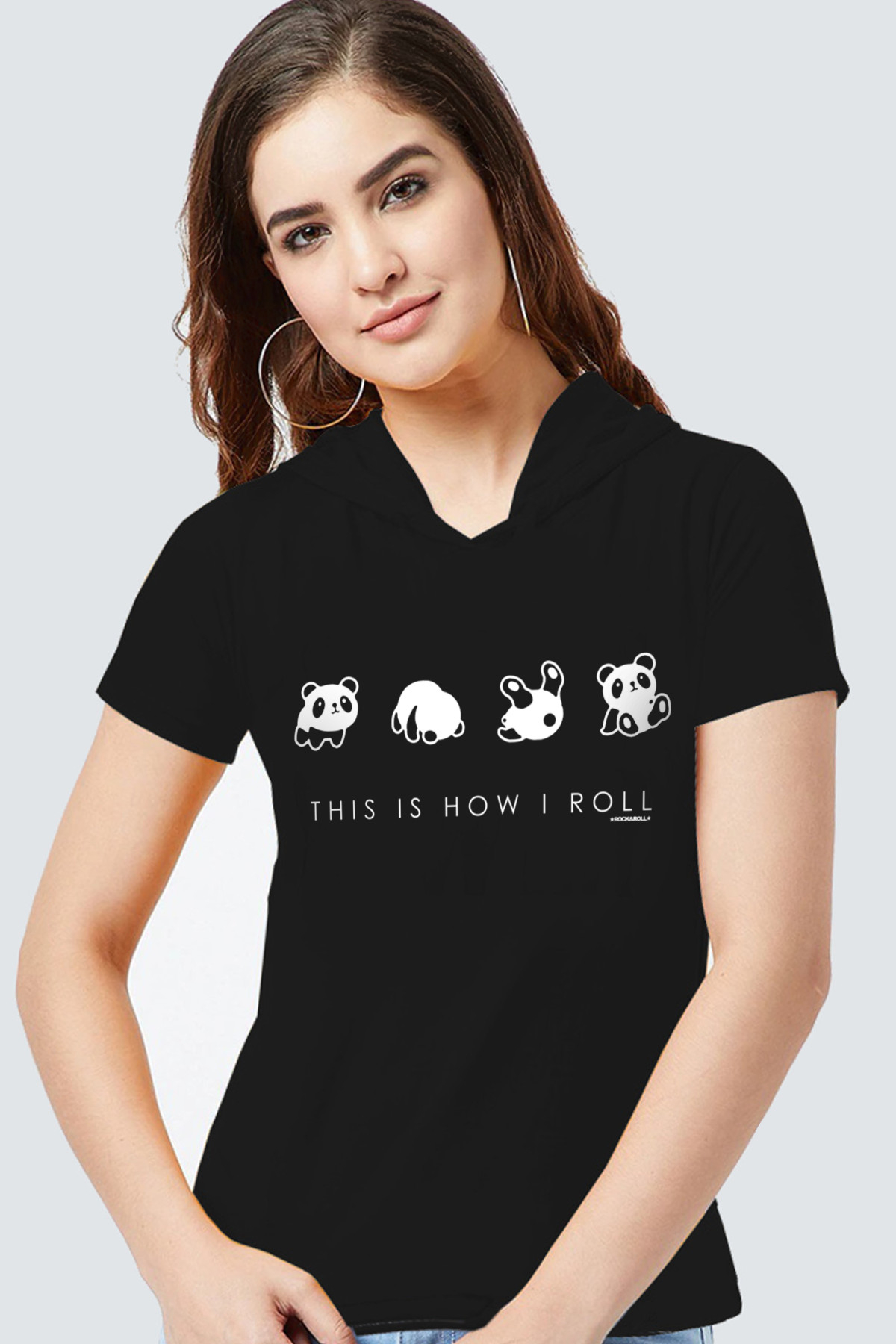 Panda Taklası Siyah Kapşonlu Kısa Kollu Kadın T-shirt