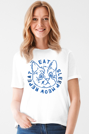  - Şaşkın Kedi Beyaz Kısa Kollu Kadın T-shirt