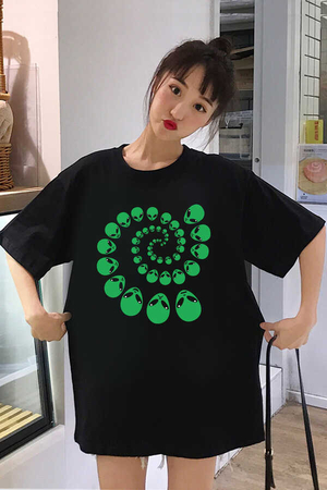 Spiral Uzaylılar Siyah Oversize Kısa Kollu Kadın T-shirt - Thumbnail
