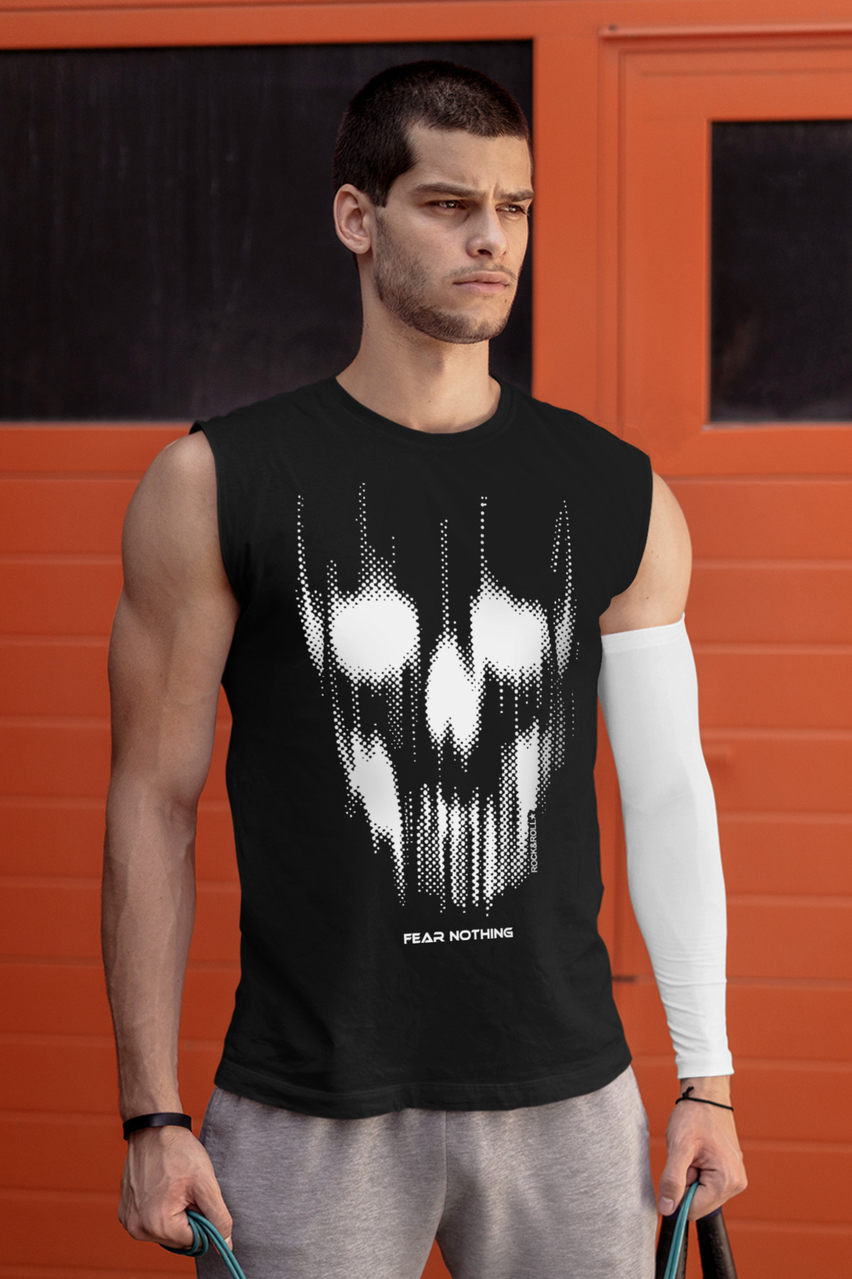 Matriks Kurukafa Siyah Kesik Kol | Kolsuz Baskılı Erkek T-shirt